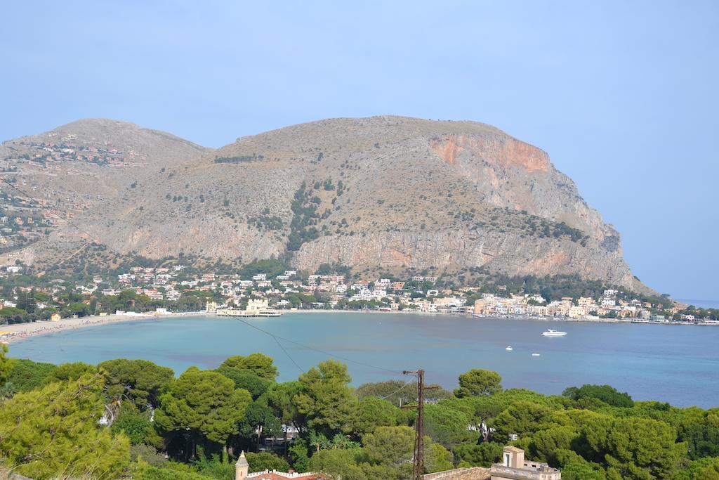Mondello Holidays Kamer foto
